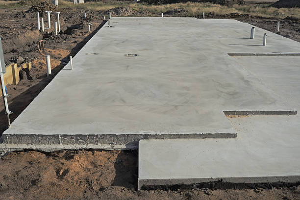 Best Custom Concrete Contractor  in Dixon, IL